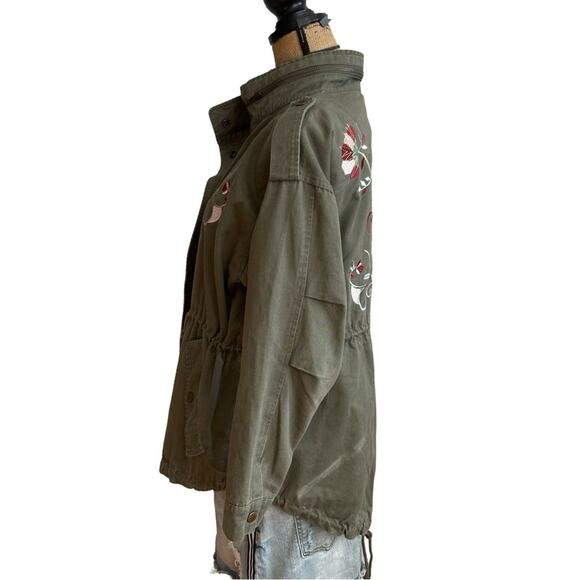 EN CREME women's Embroidered Olive Green Jacket - SIZE SMALL - Picture 9 of 16